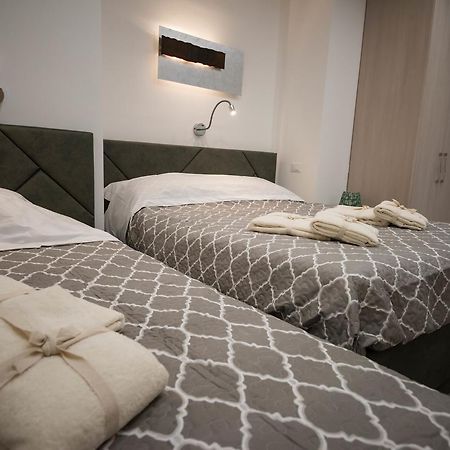 5 Terre Lodge La Spezia Eksteriør billede