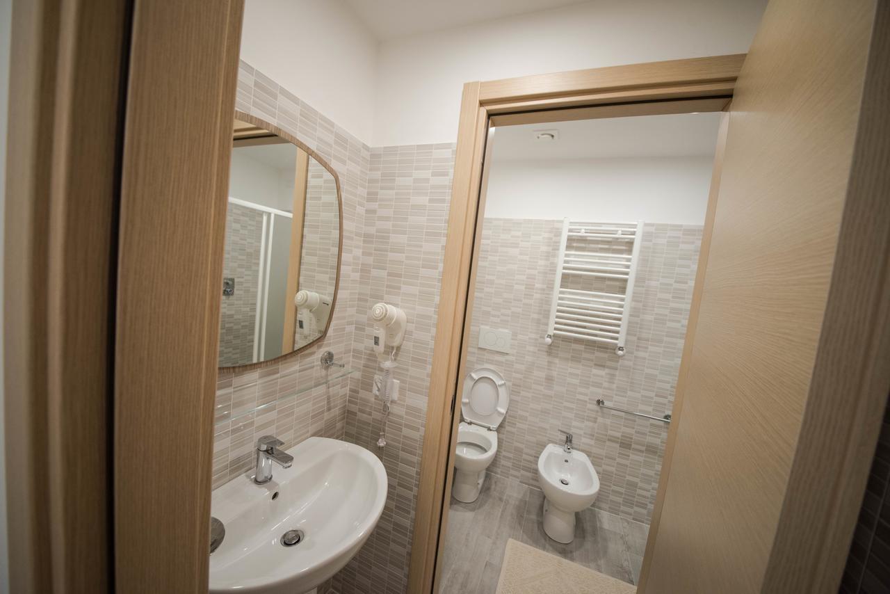 5 Terre Lodge La Spezia Eksteriør billede
